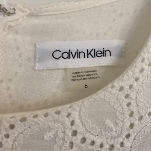Eyelet Calvin Klien Dress w/puffed Sleves Sz 6 - Picture 2 of 4